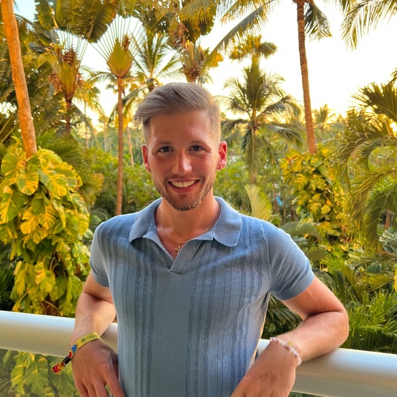 Meet your Posher, Matt - Picture 1 of 1